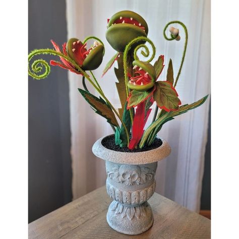 Large Creepy Venus Fly Trap 22.5" Faux Plant Hyde & Eek Target Ghoulish Garden Clay Venus Fly Trap, Large Venus Fly Trap, Ghoulish Garden, Fly Trap Plant, Target 2022, Cute And Creepy, Pedestal Vase, Fly Trap, Venus Fly Trap