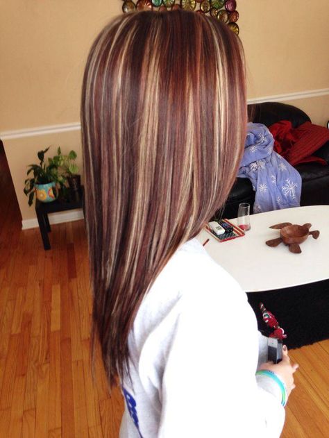 Hair Hair Color Red Highlights, Brown Hair With Highlights And Lowlights, Hair Highlights And Lowlights, Top Hairstyles, Burgundy Hair, Hair Color Highlights, Brown Blonde Hair, Hair Color And Cut, Brown Hair With Highlights