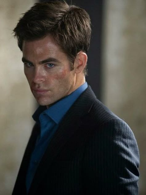 Chris Pine Young Chris Pine, Cris Pine, Actors Male, Chris Pine, Chris Pratt, Michael Fassbender, Pretty Men, Celebrity Crush, Blue Eyes