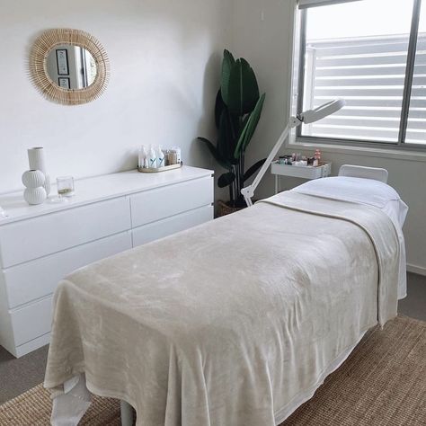 Massage Room Decor, Home Spa Room, Lash Room Decor, Beauty Room Salon, Esthetician Room Decor, Esthetics Room, Beauty Therapy Room, Spa Room Decor, Salon Suites Decor