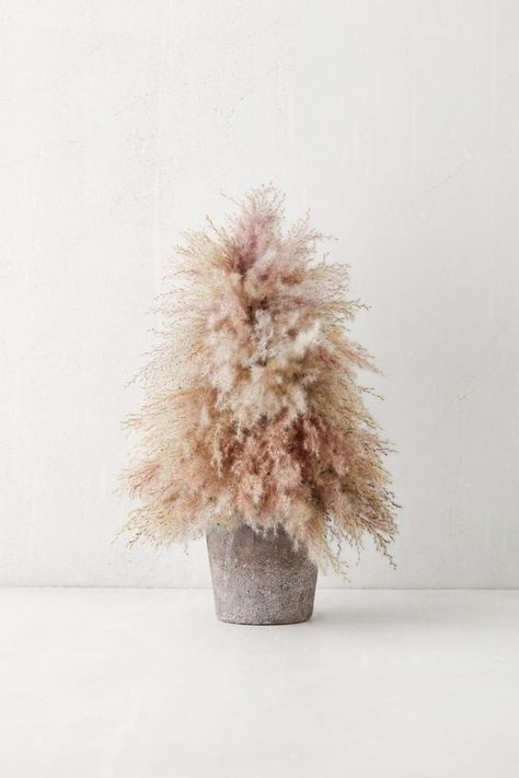 Pampas Grass Christmas Tree, Pampas Grass Christmas, Floral Christmas Tree, Boho Christmas Tree, Fairy Lights Decor, Boho Christmas Decor, Dried Pampas, Christmas Decorations Cheap, Grass Decor