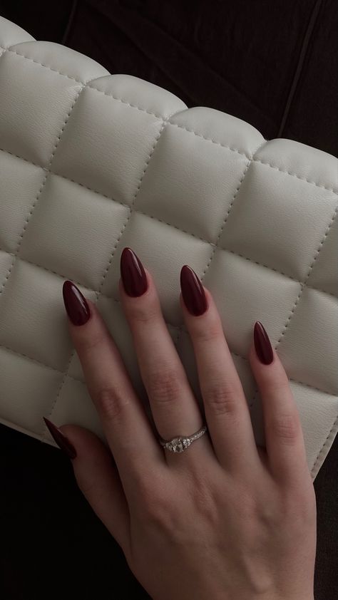 red nails, fancy nails, rich girl nails, autumn nails set, vine red, femme fatale Vine Red Nails, Vine Nails, Red Nails Short, Nails Red, Nails Short, Nails Inspo, Red Nails, Nail Inspo, Living Room Designs