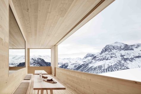 15 Incredible Architectural Works in the Mountains | Netfloor USA Bernardo Bader, Wooden Lodges, Ski Hotel, Mountain Architecture, Best Ski Resorts, Ski Lodge, Mountain Lodge, Mountain Cabin, Architect Design