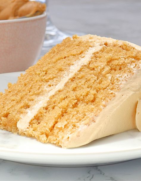 Cakes By Mk, Peanut Butter Cake Recipe, Butter Cake Recipe, Peanut Butter Cake, Peanut Butter Frosting, Peanut Butter Lovers, A Piece Of Cake, Guacamole Recipe, Peanut Butter Recipes