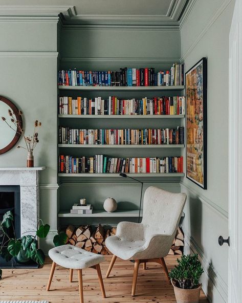 50 Inspiring Sage Green Living Room Ideas to Try Farrow And Ball Blue Gray, Grey Paint Schemes, Green Walls Living Room, Sage Green Living Room, Sage Green Walls, Grey Paint Colors, London House, Living Room Green, Book Shelf