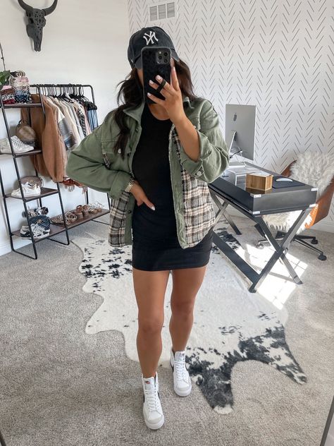 Outfits With Nike Blazers For Women, Black Platform Converse Outfit, Plaid Shacket Outfit, Outfits With Nike Blazers, Platform Converse Outfit Summer, Blazer Mid 77 Outfit, Nike Blazer Mid 77 Outfit, Nike Blazers Outfit, Shacket Outfit