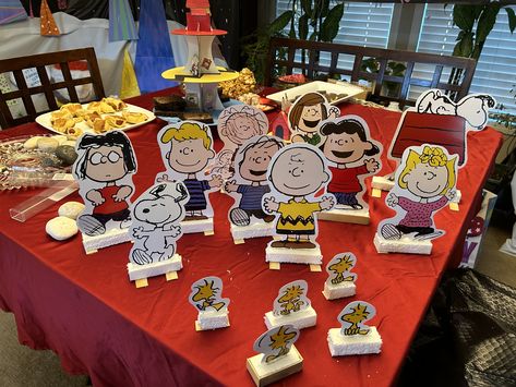 Peanuts Birthday Party, Charlie Brown Party, Teenage Birthday Party, Peanuts Birthday, Snoopy Birthday, Teenager Birthday, Brown Christmas, Charlie Brown Christmas, Pumpkin Patch