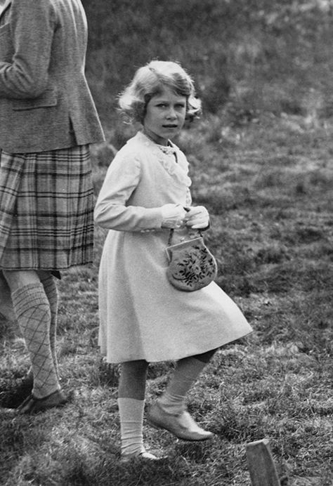 Queen Elizabeth Birthday, Princesa Anne, Princesa Elizabeth, Young Queen Elizabeth, Fashion Evolution, Rainha Elizabeth Ii, Prins Harry, Reine Elizabeth Ii, Prinz Harry