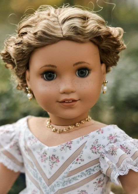 Ag Doll Photography, American Girl Doll Aesthetic, Ag Doll Hairstyles, Doll Restyle, American Girl Hairstyles, American Girl Birthday Party, Doll Hairstyles, American Girl Doll Hairstyles, Custom American Girl Dolls