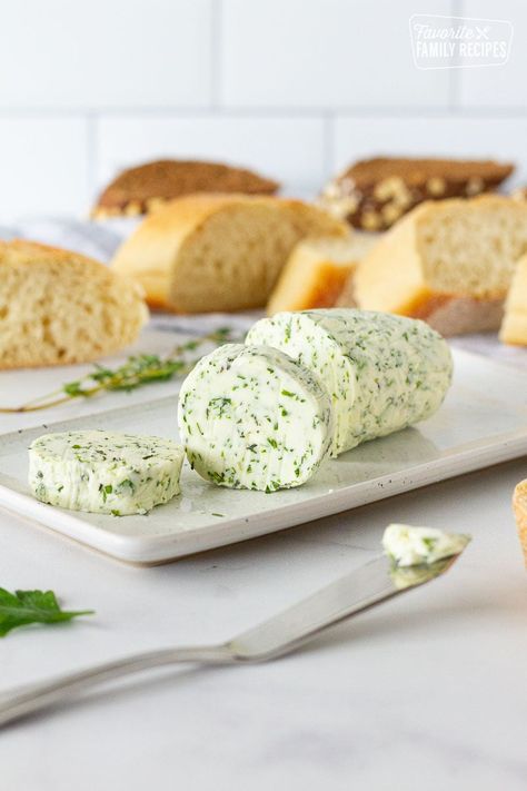 This Herbed Butter adds a new and vibrant flavor to vegetables and meats. It can also be used as a savory spread for bread and rolls. It's my new delight in cooking! Herbed Butter For Bread, Herb Butter For Bread, Butter For Bread, Spread For Bread, Herbed Butter, Flavored Butter, Butter Spread, Herb Butter, Thanksgiving Recipes