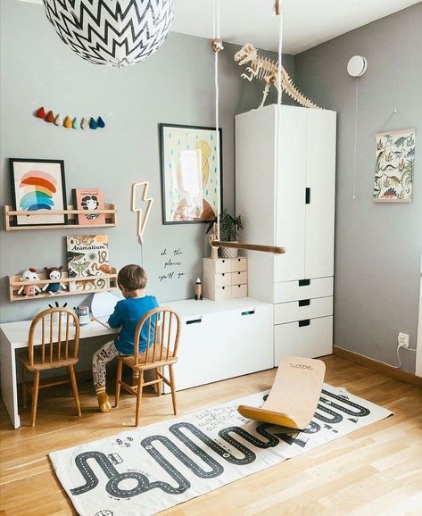 Small Space Storage Bedroom, Bedroom Storage For Small Rooms, Girls Bedroom Sets, Kids Room Inspiration, Playroom Furniture, Toddler Bedrooms, Toy Rooms, Big Boy Room, Kids Interior