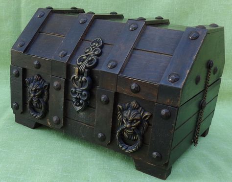 Had one in our house as a kid in the 70's.Mid Century Pirate's Wood Treasure Chest Jewelry Trinket Box Lions Head | eBay Wood Treasure Chest, Chest Jewelry, Antique Wooden Boxes, Steampunk Furniture, Rustic Wood Box, The Bottom Of The Ocean, Pirate Treasure Chest, Antique Trunk, Bottom Of The Ocean