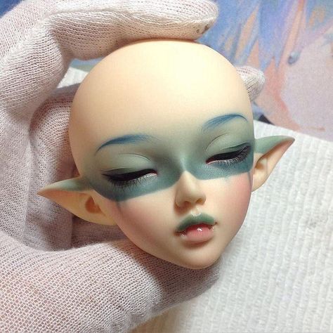 Porcelain Dolls For Sale, Porcelain Animal, Monster High Custom, Doll Makeup, Doll Painting, Dolls For Sale, Facepaint, Doll Repaint, Anime Dolls