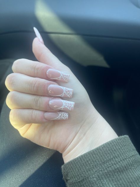 Drawn Sparkle Nails, Spiderweb Tip Nails, Spiderweb Nails French Tip, Cobweb French Tip Nails, Halloween Nails Spider Web French Tip, Spider Wed Nail Design, Simple Spiderweb Nails, White Spiderweb Nails, Spiderweb Acrylic Nails