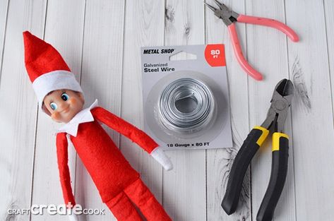 This 10 minute tutorial on how to make a bendable elf on the shelf is a life changer! Elf Wire Diy, Elf On The Shelf Bendable, Elf Shelf, Elf Toy, Awesome Elf On The Shelf Ideas, Wire Diy, Christmas Preparation, December Holidays, Elf Ornaments