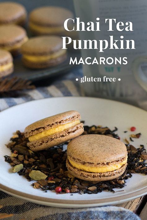 Pumpkin Chai Macarons, Fall Macaron Flavors, Thanksgiving Macarons, Chai Desserts, Chai Tea Cookies, Cookies For Beginners, Macarons Flavors, Pumpkin Macarons, Best Macaron Recipe