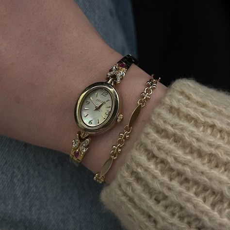 Vintage Elgin Watch Beautiful gold watch with stones... - Depop Mini Silver Watch, Classy Watches Women Chic, Gold Small Watches Women, Delicate Gold Watch Women, Delicate Gold Watch, Watches For Women Aesthetic, Tiny Watches Women, Vintage Watch Stack, Womens Vintage Watches