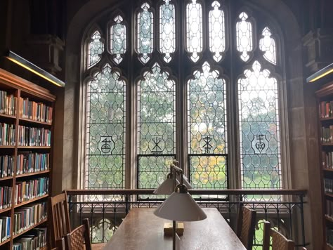 vassar college Literature Student, Boarding School Aesthetic, College Aesthetic, Romanticizing School, Dream School, Uni Life, University Life, The Secret History, Oxford University