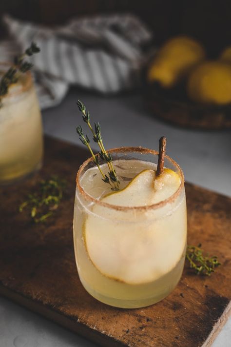 Pear Gin Fizz, Pear Gin, Gin Fizz Cocktail, Pear Liqueur, Pear Cocktails, Apple Wine, Gin Sour, Spiced Pear, Gin Fizz