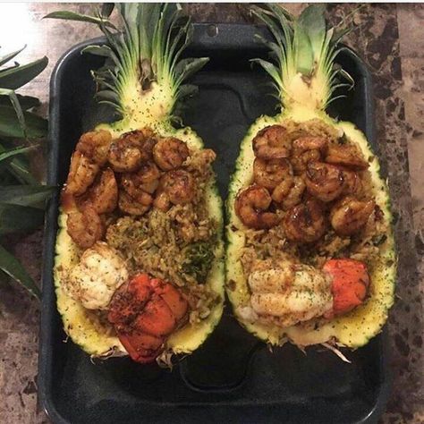 Jamaican dish Boat Recipes, Pineapple Boats, Food Goals, Food Obsession, May 17, Food Cravings, I Love Food, Soul Food, Aesthetic Food