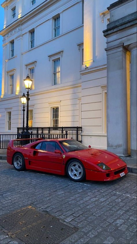 Vintage Sports Car Aesthetic, Ferrari F40 Wallpapers Aesthetic, Ferrari F40 Wallpaper Iphone, Old Ferrari Wallpaper, Ferrari F40 Wallpapers, F430 Scuderia, Ferrari Vintage, Old Sports Cars, Porsche 918 Spyder