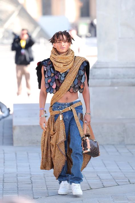 Jaden Smith Wins Fashion Week in a Mirrored Crop Top Paris Mens Fashion, Cynthia Erivo, Gender Neutral Clothes, Jaden Smith, Emma Chamberlain, Coachella Outfit, Sam Smith, Popsugar Fashion, Futuristic Fashion