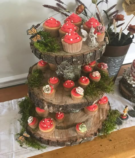 Cupcake Buttercream Frosting, Forest Baby Shower Theme, Cottage Core Baby, Forest Baby Shower Ideas, Mushroom Cupcakes, Cottagecore Baby, Cupcakes Baby Shower, Mushroom Party, Enchanted Forest Baby Shower