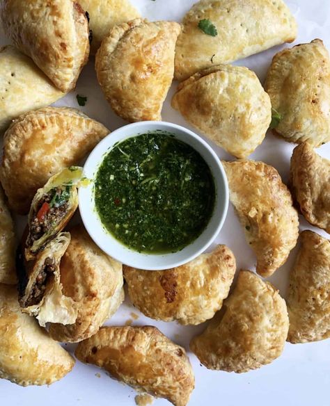 Beef Empanadas with Chimichurri dipping sauce - Fufu's Kitchen Easy Chicken Taquitos, Homemade Chicken Taquitos, Arabic Rice, Middle Eastern Rice, Awesome Sandwiches, Beef Empanadas Recipe, Chimichurri Sauce Recipe, Cauliflower Potatoes, Beef Empanadas