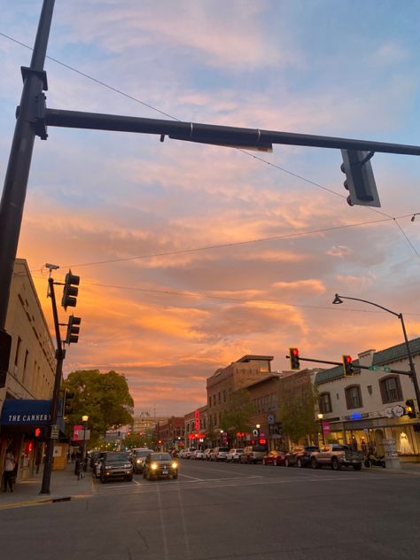 Bozeman Montana Aesthetic, Bozeman Aesthetic, Summer In Montana, Montana Summer Aesthetic, Pray Montana, Montana Bozeman, Montana Sunset, Montana Aesthetic, Montana Sky