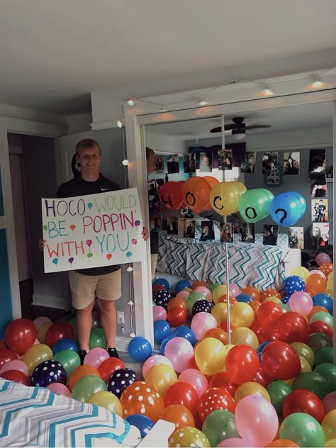 Must Be This Tall To Say No, Prom Sign Ideas For Boyfriend, Balloon Hoco Proposal, Big Hoco Proposals Ideas, Answering Ideas For Dances, Crazy Promposal Ideas, Homecoming Reply Posters, Response To Promposal, Prom Yes Response Ideas