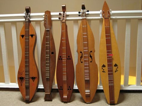 Dulcimers- The sound of Appalachia. Wooden Instruments, Dulcimer Music, Old Musical Instruments, Instrument Craft, Wooden Musical Instruments, Homemade Musical Instruments, Making Musical Instruments, Mountain Dulcimer, Homemade Instruments