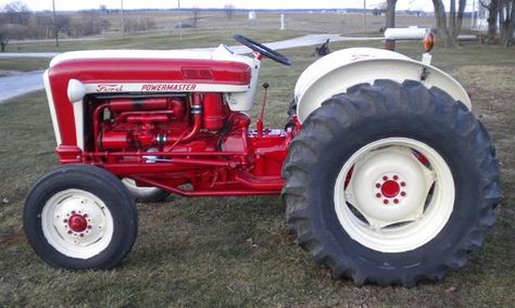 Ford 861 tractor for sale Ford Tractor, Tractors For Sale, Ford Tractors, Central Illinois, Tractor, Illinois, Ford, For Sale