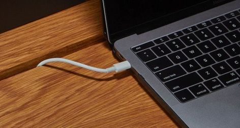 Is it better to keep your laptop plugged in, or use it on battery power? Turns out, the answer isn't entirely straightforward. Laptop Battery, Laptop, Turn Ons, Quick Saves