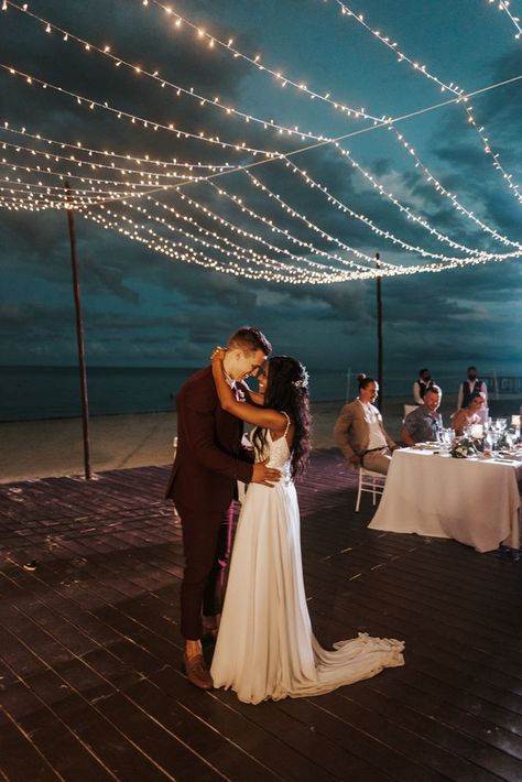 Beach Wedding Groom Attire, Dreams Riviera Cancun Resort, Riviera Cancun Wedding, Best Destination Wedding Locations, Beach Wedding Groom, Small Beach Weddings, Destination Wedding In Mexico, Ocean Cliff, Mexico Cancun