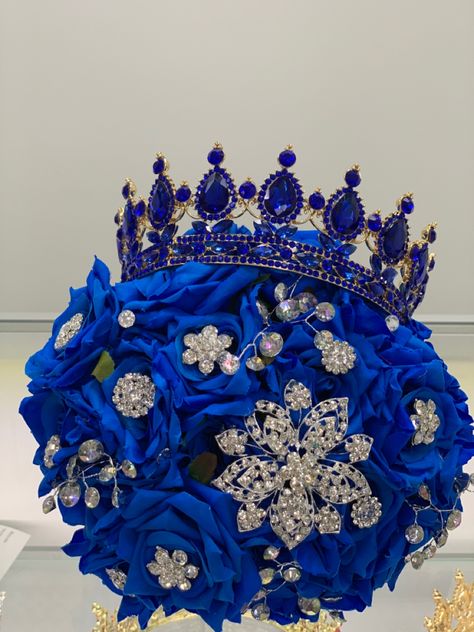 Royal Blue And Silver Quinceanera Dresses, Blue Quince Flowers, Quinceanera Ideas Blue, Midnight Sparkle Wedding Theme, Royal Blue Quince Theme Decorations, Royal Blue Quince Bouquet, Blue Quince Decorations, Quinceanera Royal Blue, Blue Quimce Dress