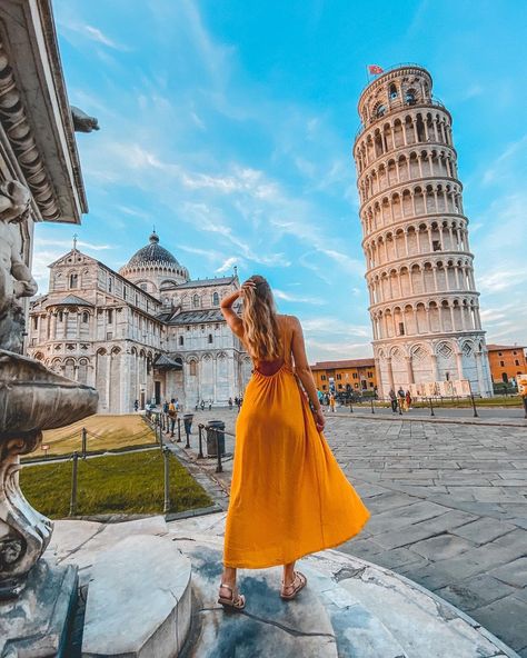 Dóri ✈️ Travellover on Instagram: “MEET ME IN PISA🇮🇹 Már Pisaban vagyunk, ami azt jelenti, hogy holnap véget ér a toszkán körutunk🥺 Viszont minden percét élveztük, biztos,…” Pisa Tower, Italy Travel Photography, Milan Travel, Florence Italy Travel, Paris Travel Photography, Italy Vibes, Rome Photo, Italy Honeymoon, Europe Photography