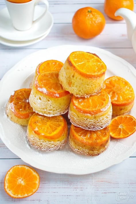 Florida Orange Cake, Mandarin Recipes Desserts, Cuties Recipes, Cakelets Recipe, Cutie Recipes, Mandarin Orange Recipes, Mandarin Dessert, Mandarin Orange Dessert Recipes, Artisan Desserts