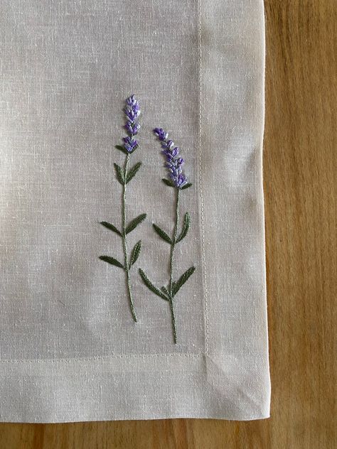 Set of 6 Hand Embroidered Floral Placemat Linen Placemat With - Etsy Turkey Modern Farmhouse Table Decor, Hosting Decor, Cottagecore Embroidery, Holiday Hosting, Farmhouse Table Decor, Modern Farmhouse Table, Valentine Gift For Wife, Embroidered Table Runner, Embroidered Napkins