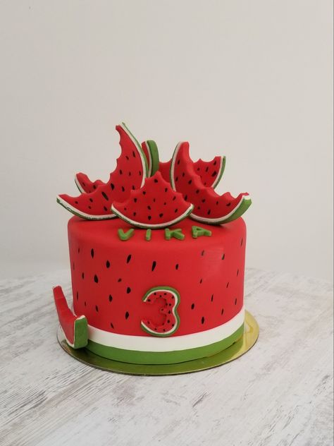 Birthday Cake Watermelon, Yalda Cake Design, Watermelon Cake Design, Watermelon Birthday Cake, Nowruz Card, Watermelon Cakes, Watermelon Cake Birthday, Baby Shower Watermelon, Cupcake Toppers Template