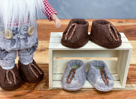 Gnome Dollar Tree shoes from scratch Gnome Shoes Diy Patterns Free, Gnome Shoes Diy, How To Make Gnome Shoes Diy, Gnome Shoe Template, How To Make Gnome Shoes, Gnome Shoes, Gnome Shoes Diy Patterns, Free Printable Gnome Shoe Patterns, Making Gnome Shoes