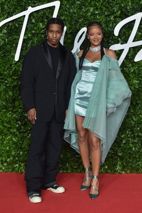 Rihanna and ASAP Rocky at the British Fashion Awards 2019 Asap Rocky Rihanna, Rihanna And Asap Rocky, Rihanna And Asap, Asap Rocky Fashion, Rihanna Asap Rocky, Rihanna Asap, Rihanna Show, Pretty Flacko, Rihanna Photos