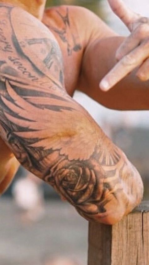 Arm Tattoos Men, Tattoos Men, Forearm Sleeve, Mens Shoulder Tattoo, Forearm Sleeve Tattoos, Upper Arm Tattoos, Piercing Ideas, Arm Tattoos, Arm Tattoos For Guys