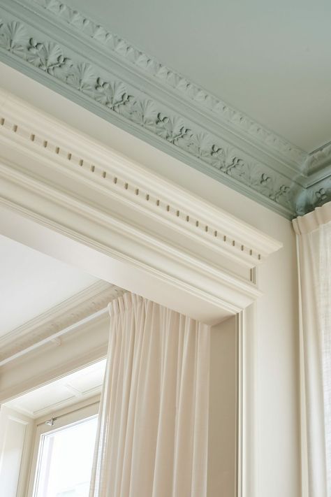 Wall Molding, False Ceiling, Decorative Elements, Wainscoting, Cornice, Interior Inspo, Dream Home Design, Ceiling Design, 인테리어 디자인