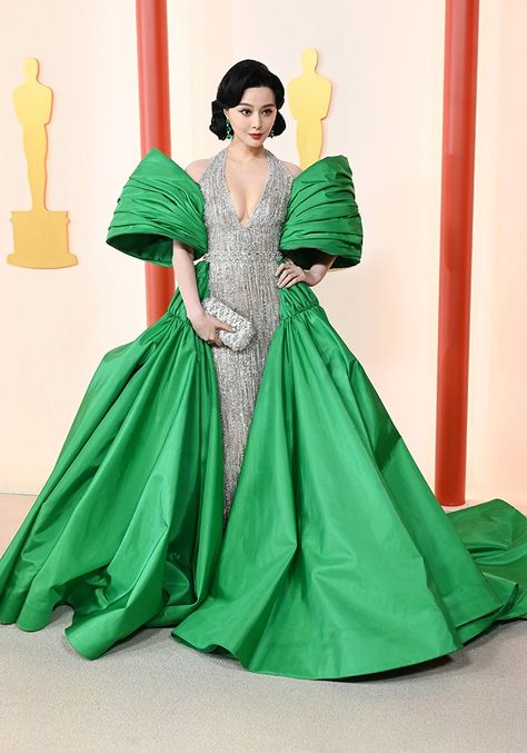 The Oscars 2023, Red Carpet 2023, Oscars 2023, Red Carpet Celebrities, Minju Kim, Andreas Kronthaler, Celeb Red Carpet, Oscar Gowns, Gen Z Wedding