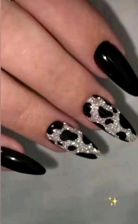 Black And White Nail, Black And White Nail Art, Nail 2023, Cow Nails, Nails Design With Rhinestones, White Nail Art, Leopard Nails, Glam Nails, White Nail