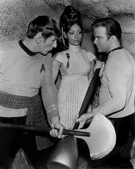 Arlene Martel, Amok Time, Spock And Kirk, Star Trek 1966, Star Trek Original Series, Star Trek Tv, Star Trek Series, Star Trek Images, Star Trek Characters