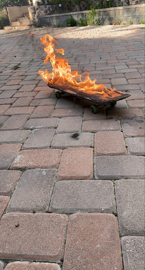 Skateboard On Fire, Skateboard Background, Man On Fire, Robot Art, On Fire, Skateboard, Quick Saves, Art