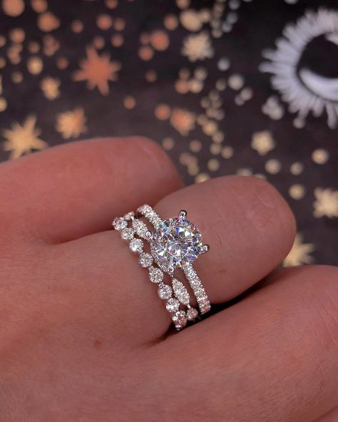 Swooning over this gorgeous diamond ring set! 😍 💕 Double tap if this could be your dream ring … . . Ring by @princessbridediamonds Ring Selfie, Sapphire Diamond Engagement, Cute Engagement Rings, Future Engagement Rings, Bridal Wedding Rings, Simple Engagement Rings, Bridesmaid Jewelry Sets, Dream Engagement Rings, Diamond Ring Settings