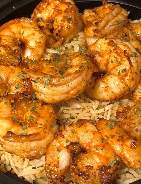 Cajun-style Shrimp & Rice Recipe - Elaichi Elation Soul Food Shrimp, Asian Shrimp And Rice Recipes, Shrimp Dirty Rice, Meal With Shrimp, Cajun Shrimp Fried Rice, Baked Cajun Shrimp, Food Dishes For Dinner, Shrimp Recipes With Rice, Cajun Meals