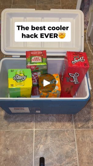 Best summer hack for freezing your cooler drinks 🤯❤️🧡💛 Cooler Hacks For Beach, Keep Drinks Cold At A Party, Cooler Ideas For Party, Cooler Snacks Ideas, Camping Cooler Hacks, Ice Chest Hacks, Cooler Packing Hacks, Cooler Storage Ideas, Drink Packet Organization